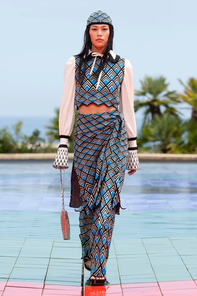 Look 23